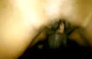 XXX دختر فلام سكسي رومنسي عرب مرد سیاه پوست را با دهان درآورد