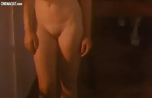 XXX یک بلوند صور رومانسيه سكسيه زیبا دهانش را گرفت