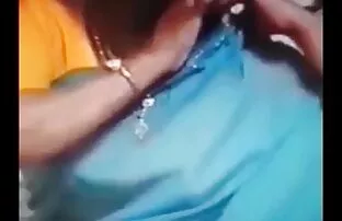 XXX یکی از دوستانش مردی را شلیک کرد که دختر را در یک ماشین لعنتی افلام سكس رومانسيه مصريه