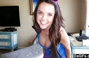 XXX MILF با الاغ بزرگ آقا را مکید و سكسي رومانسي بنات الاغ را به او داد