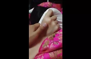 XXX مادر بیدمشک بعد از جیغ کشیدن افلام سكسي رومانسيه سوار دیک بزرگی می شود