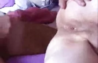 XXX شناگر فلام سكسي رومانسي الاغ خود را در یک مکان عمومی فاش می کند