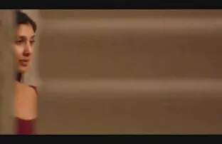 XXX سدی سكسي رومانسي لبناني هولمز در کلاه بابانوئل بر روی یک زین تکان دهنده طنز می خواند