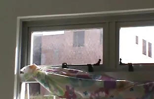 XXX در هتل و در هر سكسي رؤماسي دو سوراخ ، دو گل سکه سیاه سرخ شده وجود دارد