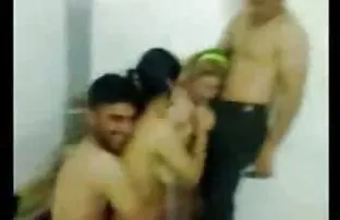 XXX شلخته سرخ در جوراب شلواری لعنتی dildo سكسي رومانسي هندي