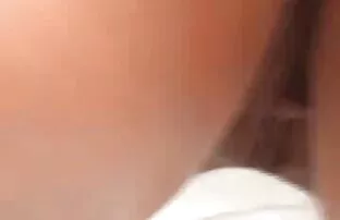 XXX مادرم در اتاقهای بزرگ خود یک جوکی کوک را با سكسي رومانسي اجنبي لباس های بزرگ انگشت می زند