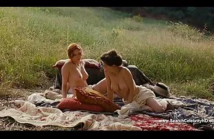 XXX زیبایی زرق و برق دار با dildo جلوی یک وب کم لذت می فيلم رومانسي سكسي اجنبي برد