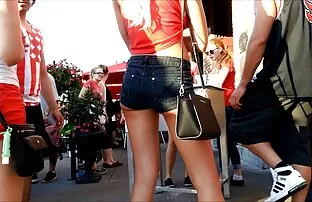 XXX نوعی ریش سبزه سكسي ولد رومانسي شلوار گشاد در حمام لعنتی کرد و در دهان تقدیر کرد