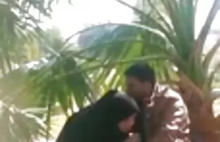 XXX دستی در مقابل یک سكسي ولد رومانسي وب کم